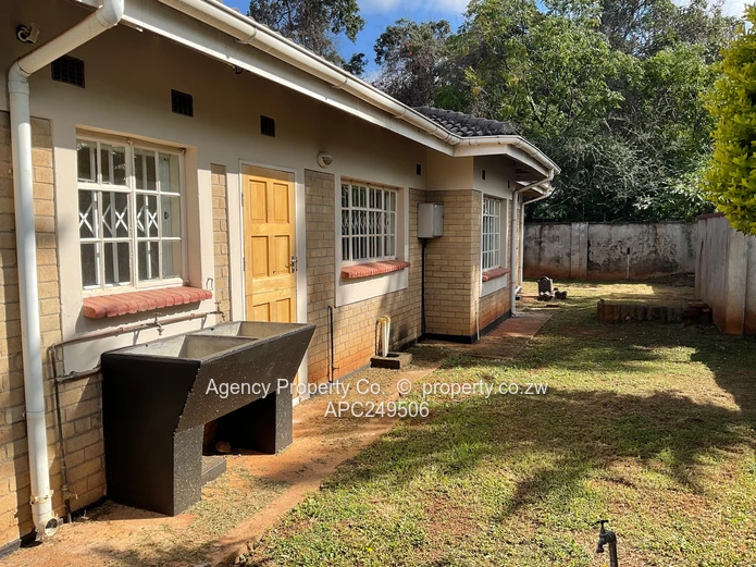 Secure Complex - Ideal For Professional Couple Or Small Family