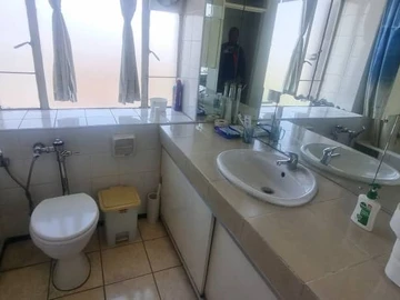 3 Bedroom Flat & Apartment