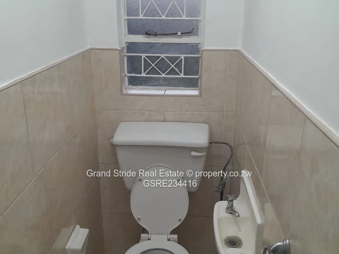 Garden Flat To Rent In Avondale