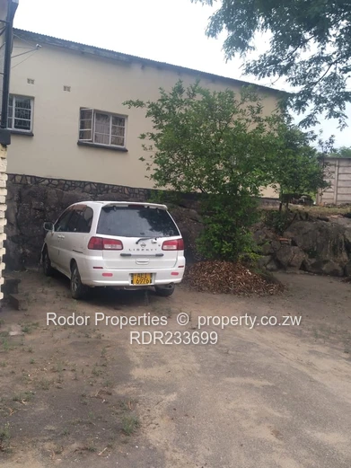 Masvingo low density house