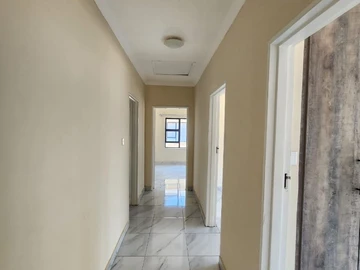 3 Bedroom Flat & Apartment