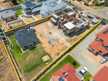 6 Bedroom House