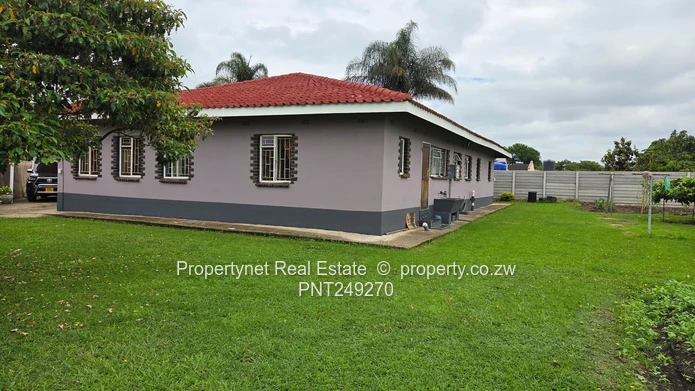 Solid neat family home!!!