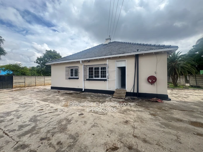 Commercial property for rent in Eastlea 