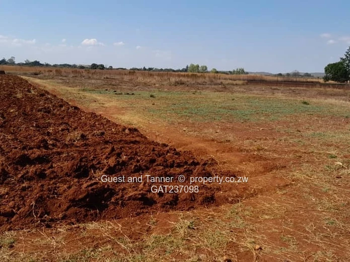 Kadoma Plot for Sale – 20,290 sqm with Title Deeds