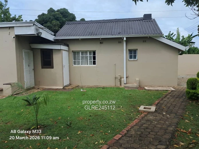 Eastlea 4-Bed Home with Modern Kitchen, Borehole & Garage
