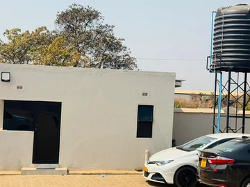 4 Bedroom Flat & Apartment