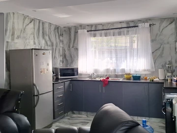 6 Unit Townhouse Complex