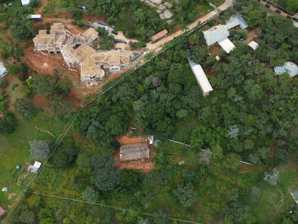 Stands & Residential Land