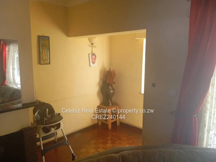 Chadcombe garden flat for sale