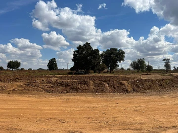 Commercial & Industrial Land