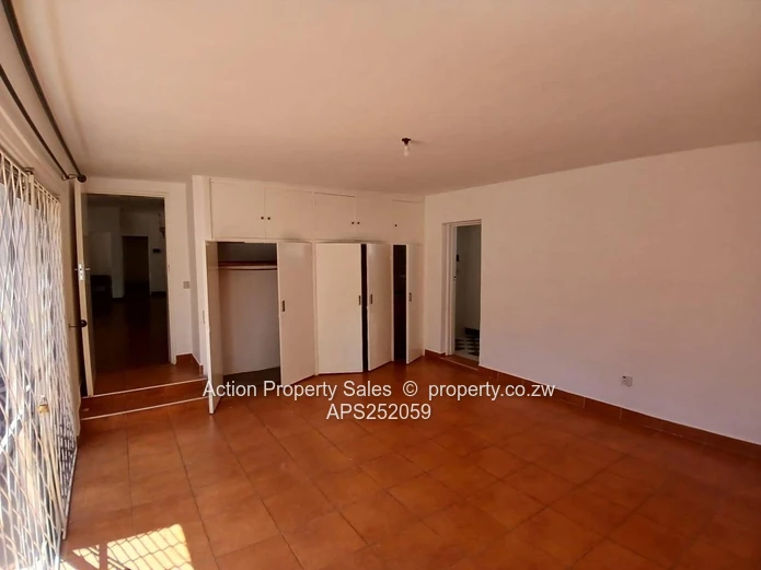 4 Bedroom House In Mount Pleasant! 