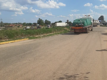 Commercial & Industrial Land