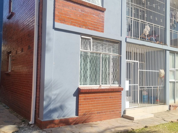Flat & Apartment
