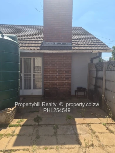 Ashdown Park House for sale (Sole Mandate)