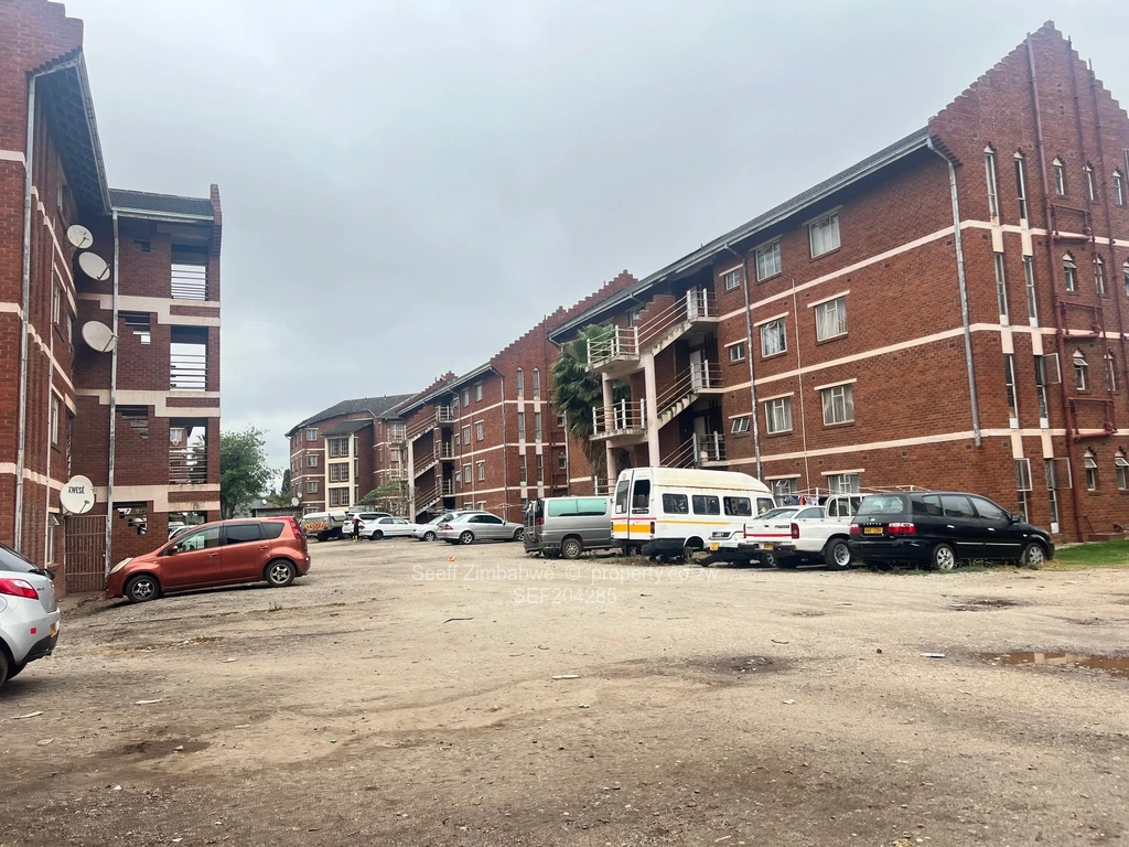 3 Bed Flats & Apartments for Sale in Eastlea SEF204285