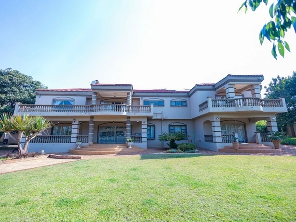 7 Bedroom House