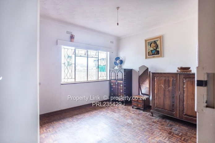 1-Acre Corner Stand with Spacious Family Home (Sole Mandate)