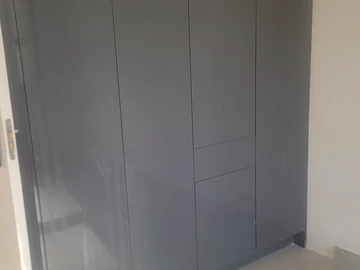 2 Bedroom Flat & Apartment