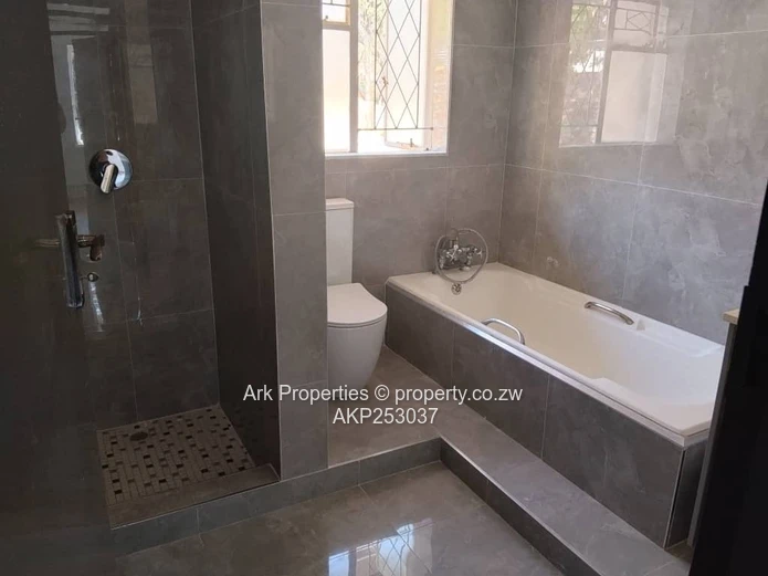 Offices to rent in Chisipite