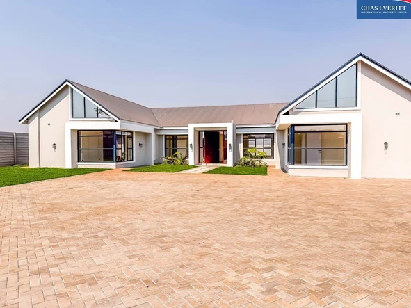 5 Bedroom House