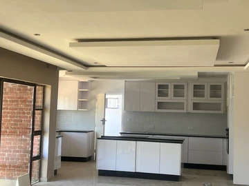 3 Unit Townhouse Complex