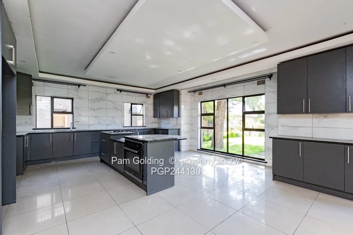 house for sale in arlington estate (Sole Mandate)