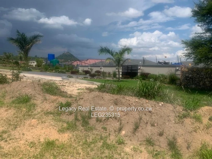 Mutare Darlington Commercial Stand For Sale.