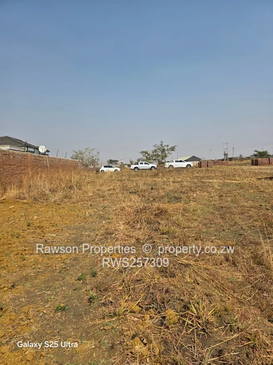 Haydon, Shineplus Stand In A Gated Community 