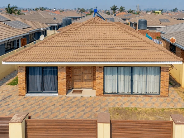 5 Bedroom House