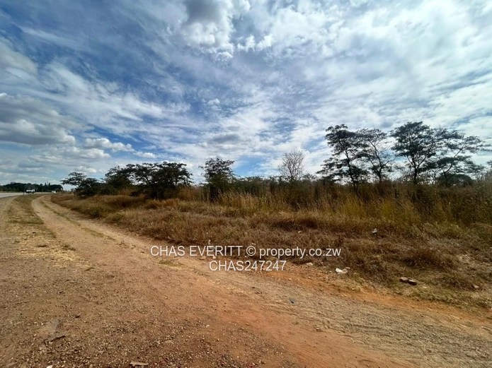 Commercial land in Norton