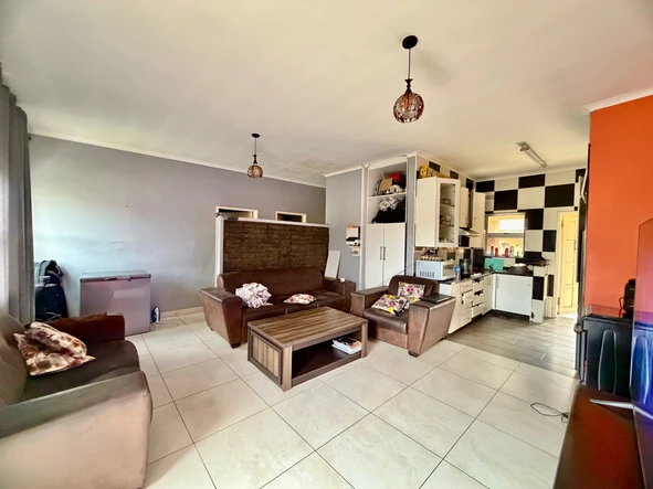 2 Bedroom Garden Flat