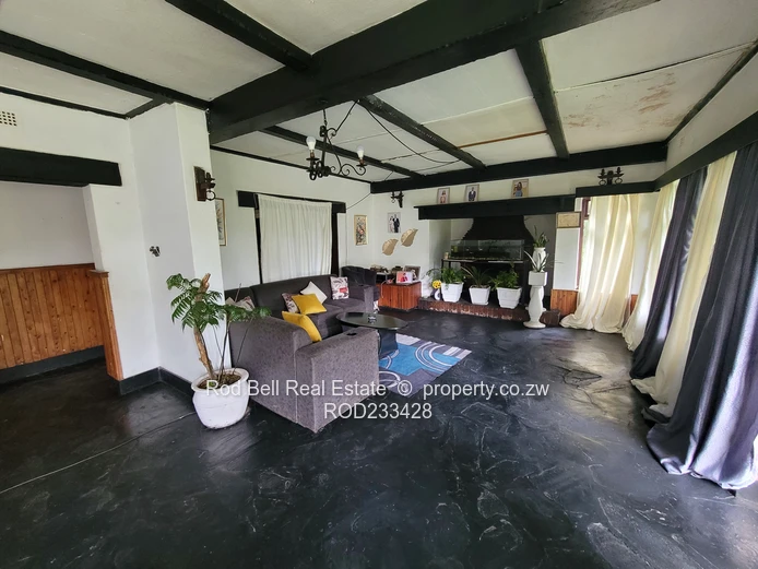 Holiday home with stunning views of the mountains