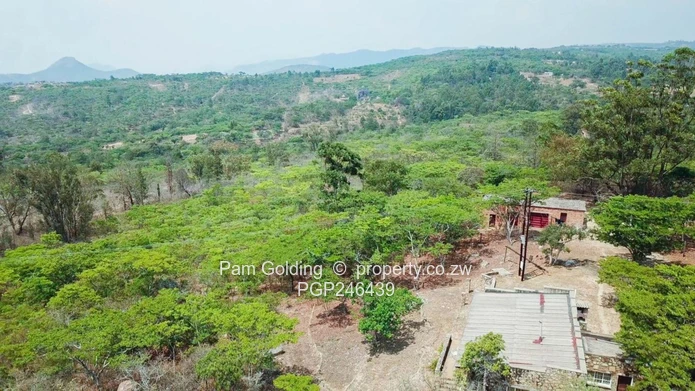 Stands In Nyanga At Nyamazi River For Sale