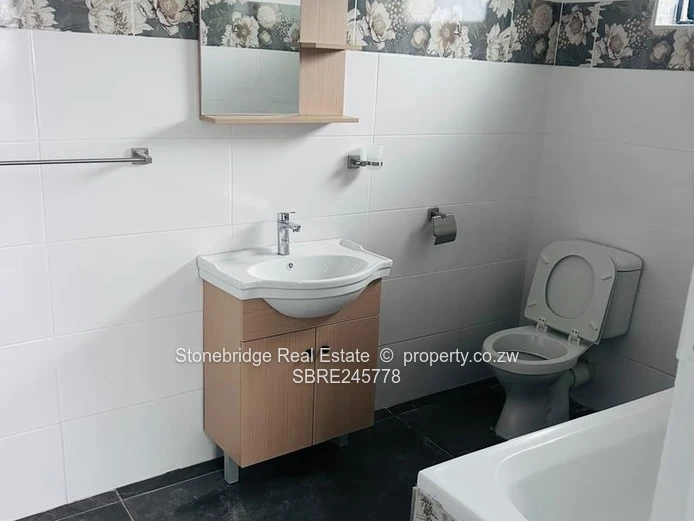 Modern 3 Bedroomed Townhouse in Burnside for sale