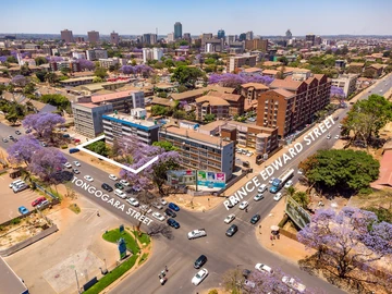 3 Bedroom Flat & Apartment