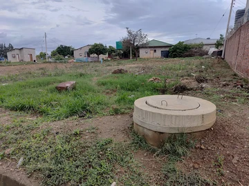 Commercial & Industrial Land