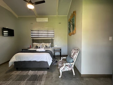 Hotel & Lodge