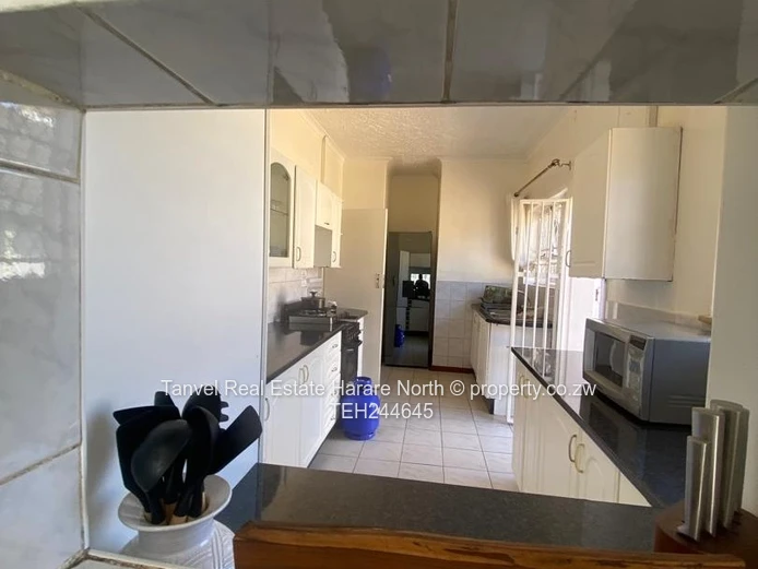 For Sale MABELREIGH SUNRIDGE with Harare Drive Road Frontage $190k  .