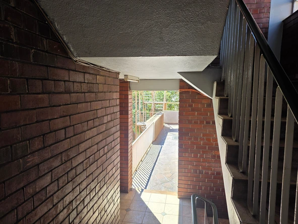 3 Bedroom Flat & Apartment