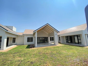 5 Bedroom House