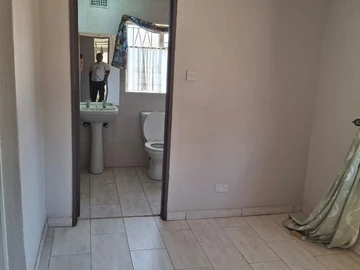 2 Bedroom Garden Flat