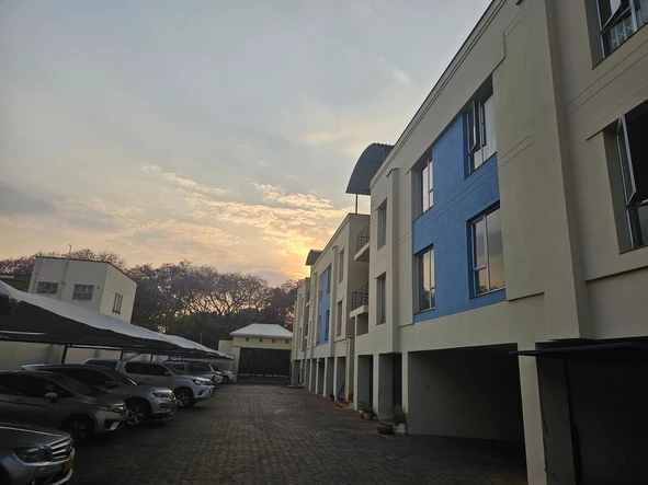 3 Bedroom Flat & Apartment