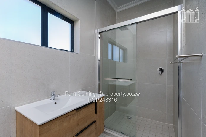 Ready To Move In First Floor 2 Bed Apartment
