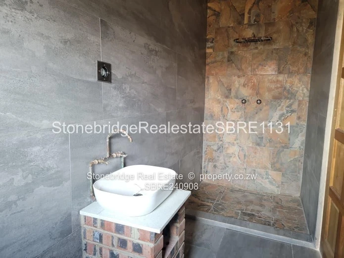 Modern 3 Bedroomed house in Hopelyn for sale