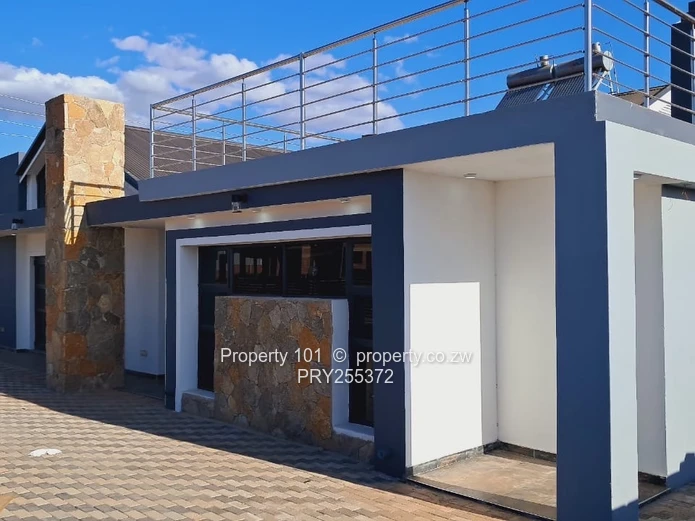 Modern luxury|4BEDROMS| All Ensuites