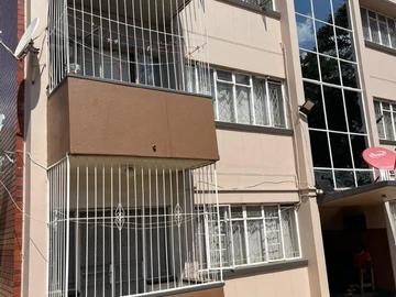 Flat & Apartment