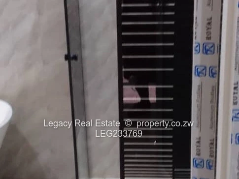 Strathaven Modern 3-Bedroom Cluster to Let 