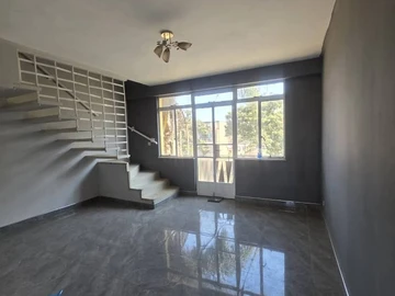 2 Bedroom Flat & Apartment