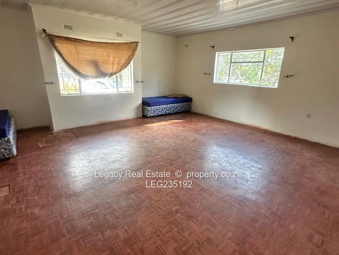 Greendale Coronation – Commercial Property With 3 Cottages to Rent